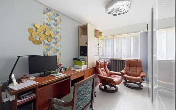 Appartement à vendre    4 pièces • 102 m2 Pau