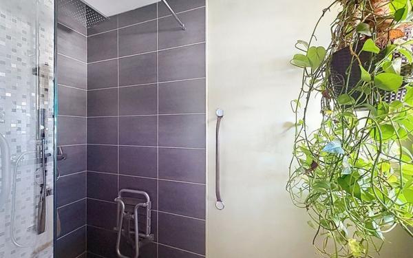 Appartement à vendre    4 pièces • 102 m2 Pau