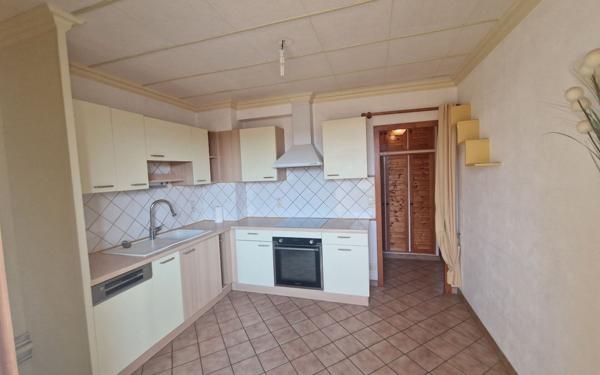 Appartement à louer    3 pièces •  Pont-Saint-Esprit