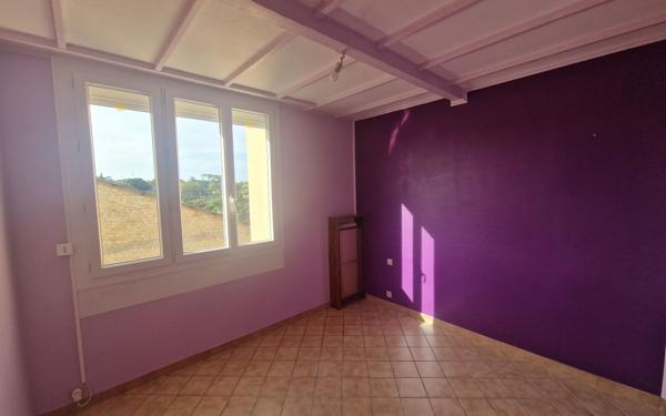 Appartement à louer    3 pièces •  Pont-Saint-Esprit