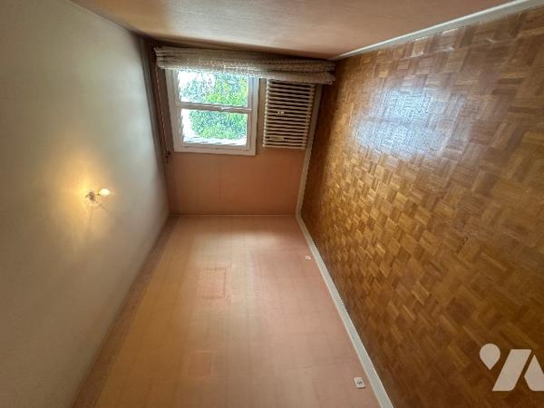 Appartement à VICHY, entre gare et Hôpital