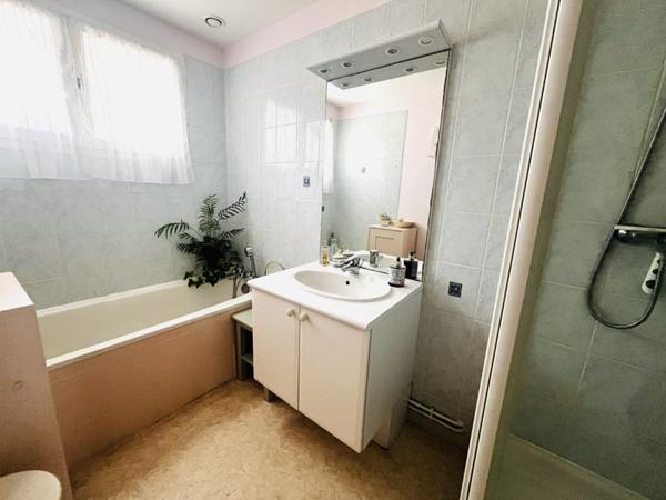 Maison à vendre |  Saint-Aulaye |  4 pièces | 80 m²