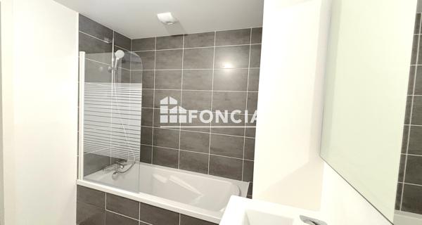 Location Appartement 2 pièces 51.14 m² - Coublevie 38500