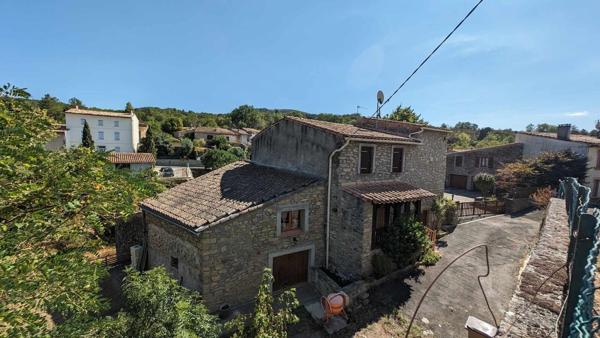 Ensemble immobilier en pierre