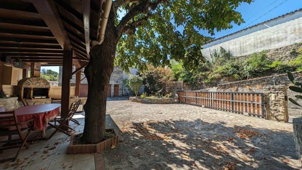 Ensemble immobilier en pierre