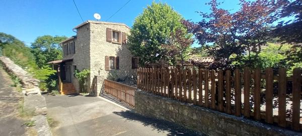Ensemble immobilier en pierre