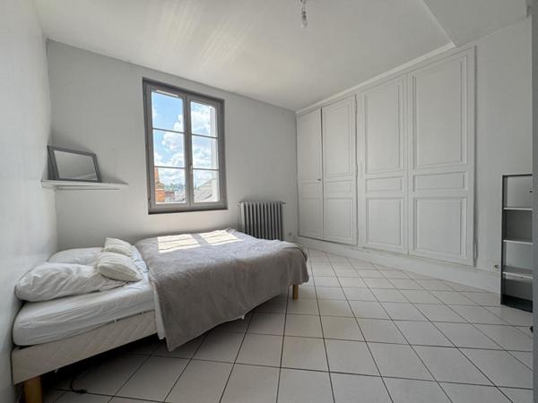 EXCLUSIVITE A VENDRE  49000 SAUMUR Appartement 3 pièces 82 m² balcon