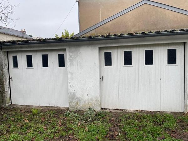 Petit Immeuble de 138 m²- 2 appartements avec caves et garages fermés - Toutes Aides