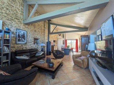 Propriete à vendre à Les Herbiers en Vendée (85500), ref : 85013-1090068