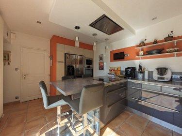 Propriete à vendre à Les Herbiers en Vendée (85500), ref : 85013-1090068