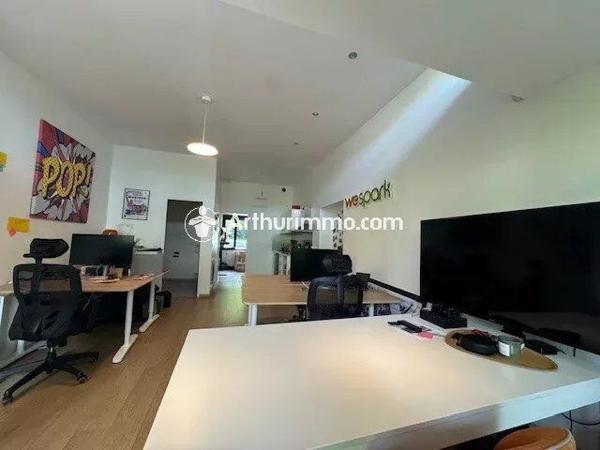 Location Local commercial 2 pièces 43 m2 à Étiolles