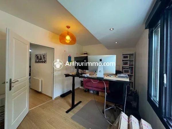 Location Local commercial 2 pièces 43 m2 à Étiolles