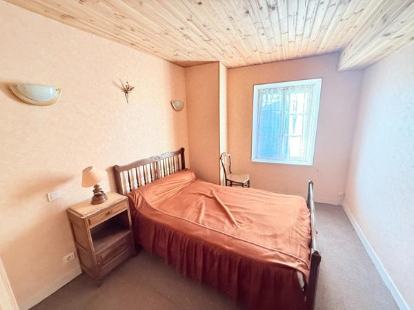 Maison de village à rénover – Crémeaux