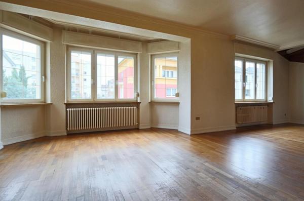 Maison familiale 7 pièces · 5 chambres · jardin et garages – THIONVILLE