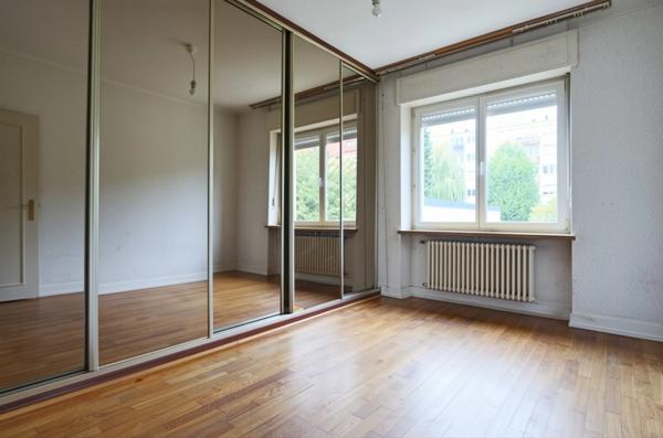 Maison familiale 7 pièces · 5 chambres · jardin et garages – THIONVILLE