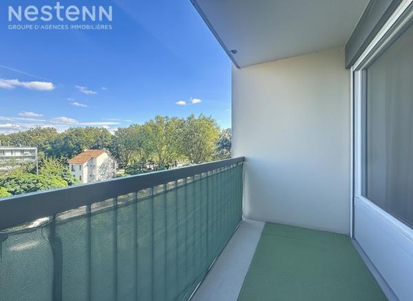 Appartement 3 pièces de 62 m² avec terrasses et box  Antony, quartier Pajeaud