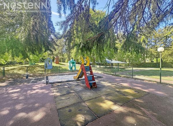 Appartement 3 pièces de 62 m² avec terrasses et box  Antony, quartier Pajeaud