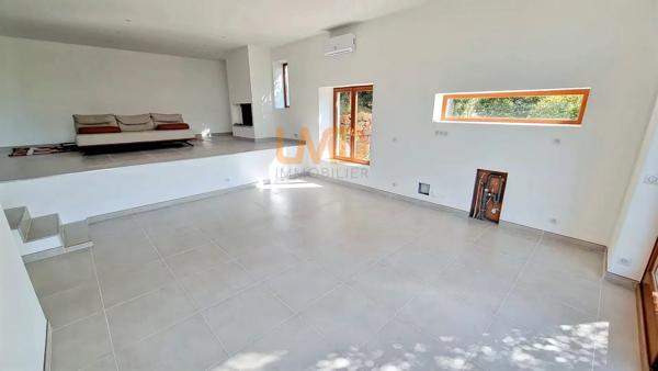 vue dégagée - exposition sud - proche des commodités - climatisation
