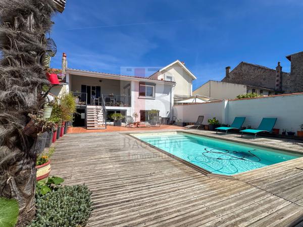 Plein centre ville, Maison 5ch avec piscine