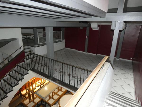 Local Professionnel et commercial à vendre à Gerzat dans le Puy-de-Dôme (63360), ref : 13352/377   
Centre ville