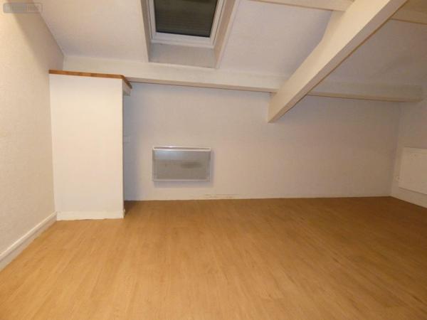 Local Professionnel et commercial à vendre à Gerzat dans le Puy-de-Dôme (63360), ref : 13352/377   
Centre ville