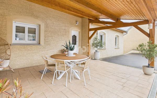 Maison à vendre    4 pièces •  Colombier