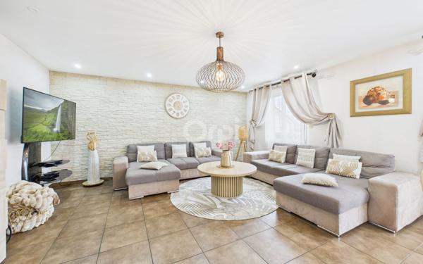 Maison à vendre    4 pièces •  Colombier