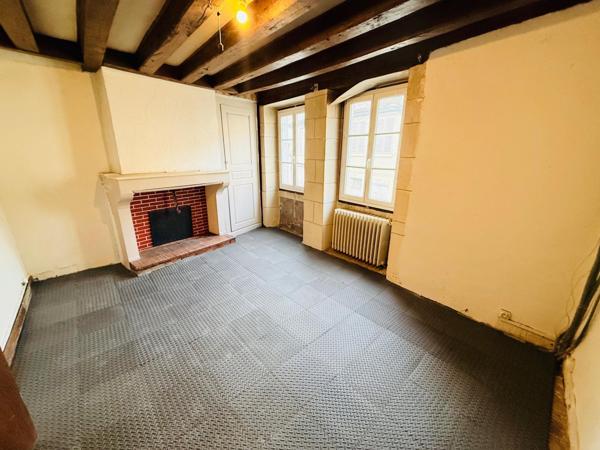 Maison de ville ou immeuble de rapport bon rendement sup à 10%