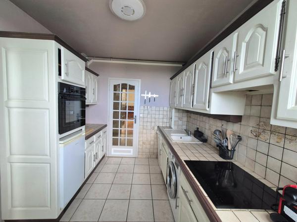 Appartement à SAINT-ETIENNE, 42100 - 4 pièces 75m²