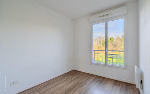 Appartement à vendre    4 pièces • 75,16 m2 Montévrain