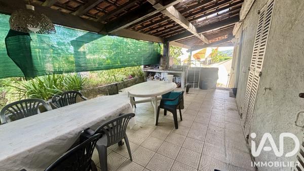 Maison à vendre 4 pièces 109 m² Saint-Étienne-de-Fontbellon