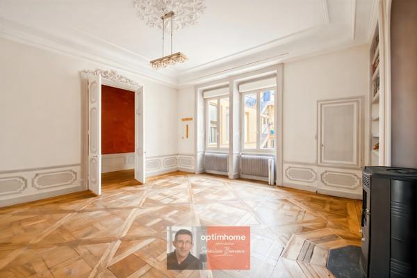 Appartement de caractère – 6 pièces – 160 m² – Centre-ville de Lons-le-Saunier