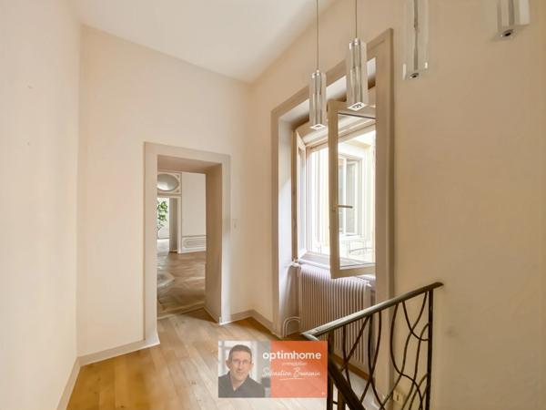 Appartement de caractère – 6 pièces – 160 m² – Centre-ville de Lons-le-Saunier