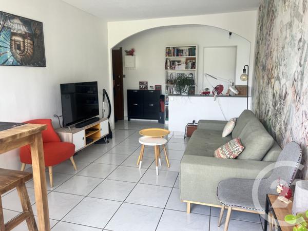Appartement F4 à vendre  4 pièces - 76,65 m2 VOIRON - 38