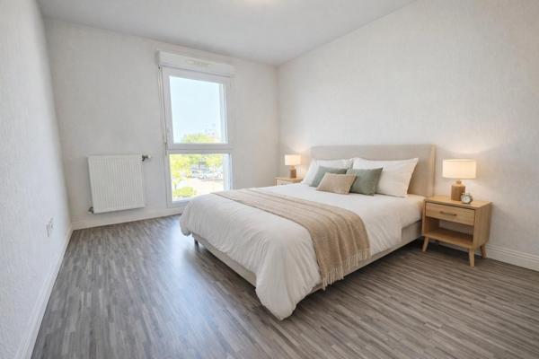 T3 récent.Ascenseur.2 parkings. DPE C. 107 €/mois