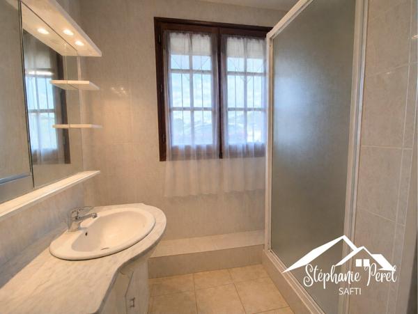 Maison plain-pied 2 chambres avec grand jardin – Calme et nature à Peyrelevade !
