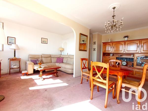 Appartement 4 pièces de 61 m² à Montreuil (93100)