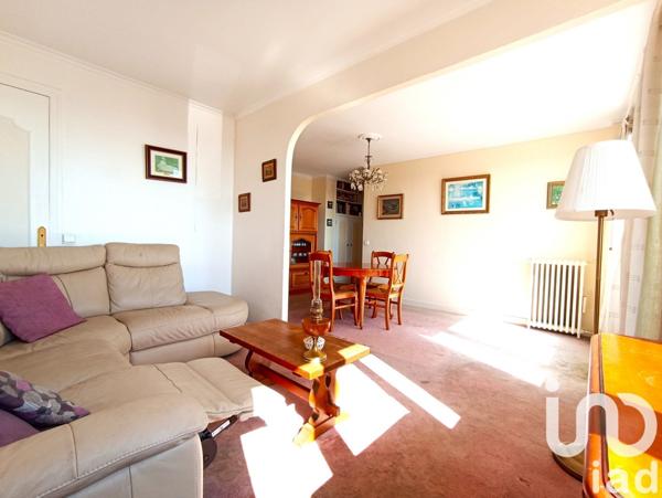 Appartement 4 pièces de 61 m² à Montreuil (93100)