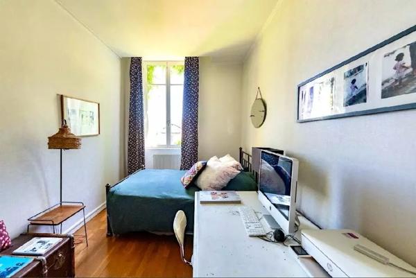 Caluire, bords de Saône,  Appartement 239m2 (187 carrez) perché sur le fleuve