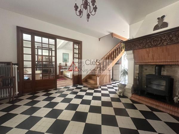 Maison 7 pièce(s) 3 chambre(s) 185 m²