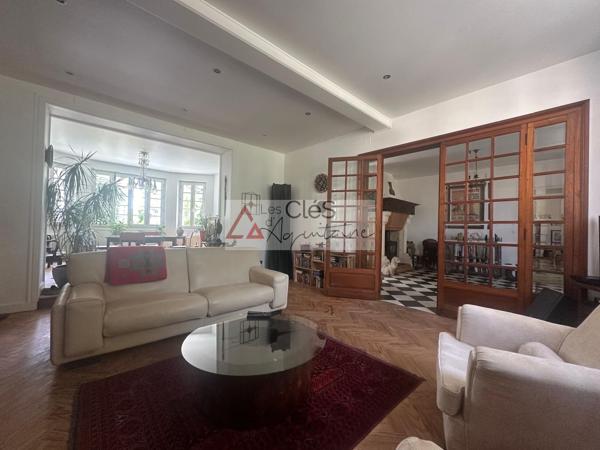 Maison 7 pièce(s) 3 chambre(s) 185 m²