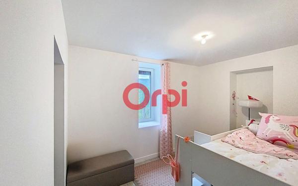 Appartement à louer    4 pièces • 94,09 m2 Feigères