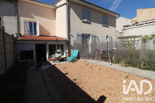 Immeuble à vendre 220 m² Pont-du-Château