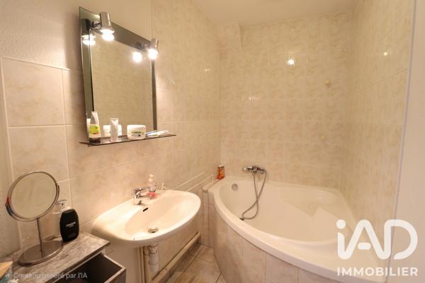 Immeuble à vendre 220 m² Pont-du-Château