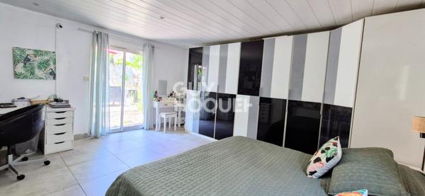 Bouc Bel Air grande maison familiale de 154 m2 sur terrain de 1.216 m2 avec piscine, chalet de 40 m2