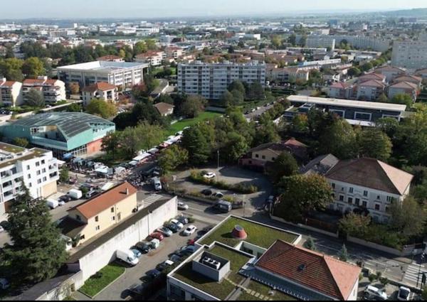 Appartement à vendre    2 pièces • 47,20 m2 Meyzieu