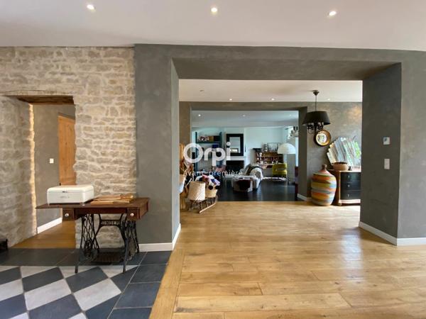 Maison à vendre    6 pièces •  Sainte-Soulle