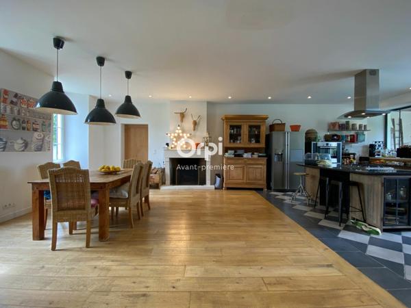 Maison à vendre    6 pièces •  Sainte-Soulle