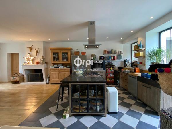 Maison à vendre    6 pièces •  Sainte-Soulle