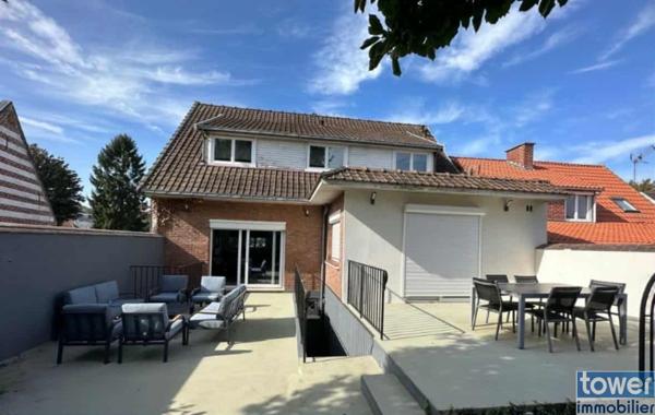 Maison
                                                                                                                                                                                                                                                                                                                        5 pièce(s)                                                                                                                                                                                                          3 chambre(s)                                                                                                                                                                                                          135  m²